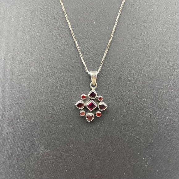 KC 925 Sterling Silver Garnet Pendant Box Chain Necklace Spring Ring Closure - Picture 3 of 11